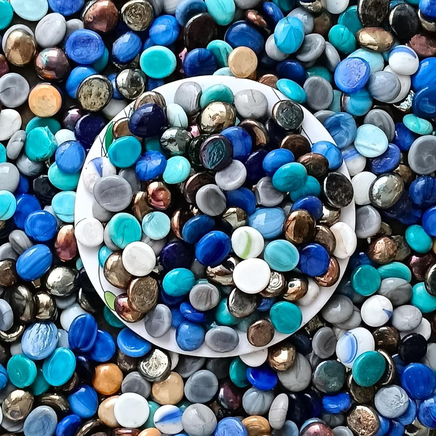 Foodie Puppies Flat Round Crystal Mix Milky Stone - (900g) (2cm - 2.5cm) for Aquariums, Fish Tank, Fireplace, Firepit Glass,